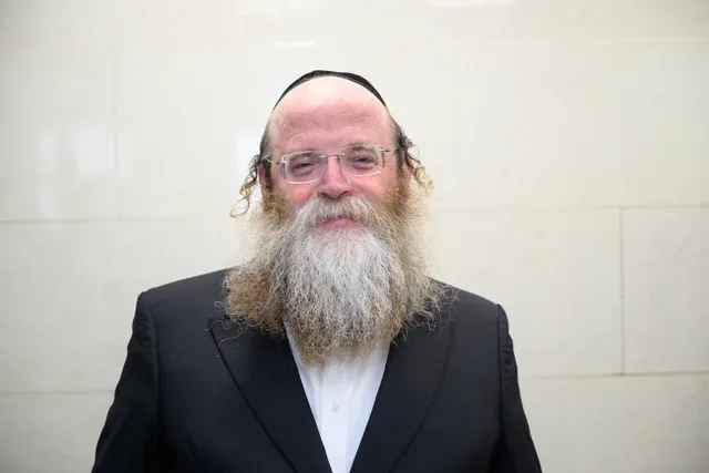 כהן בן ציון