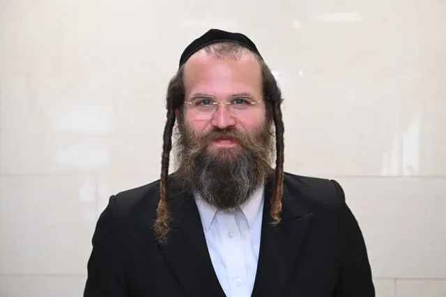 הרב משה לינדר שליט''א