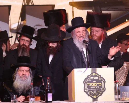 הגר_ד כהן שליט_א ר_י חברון וחבר מועצת גדולי התורה נואם במעמד